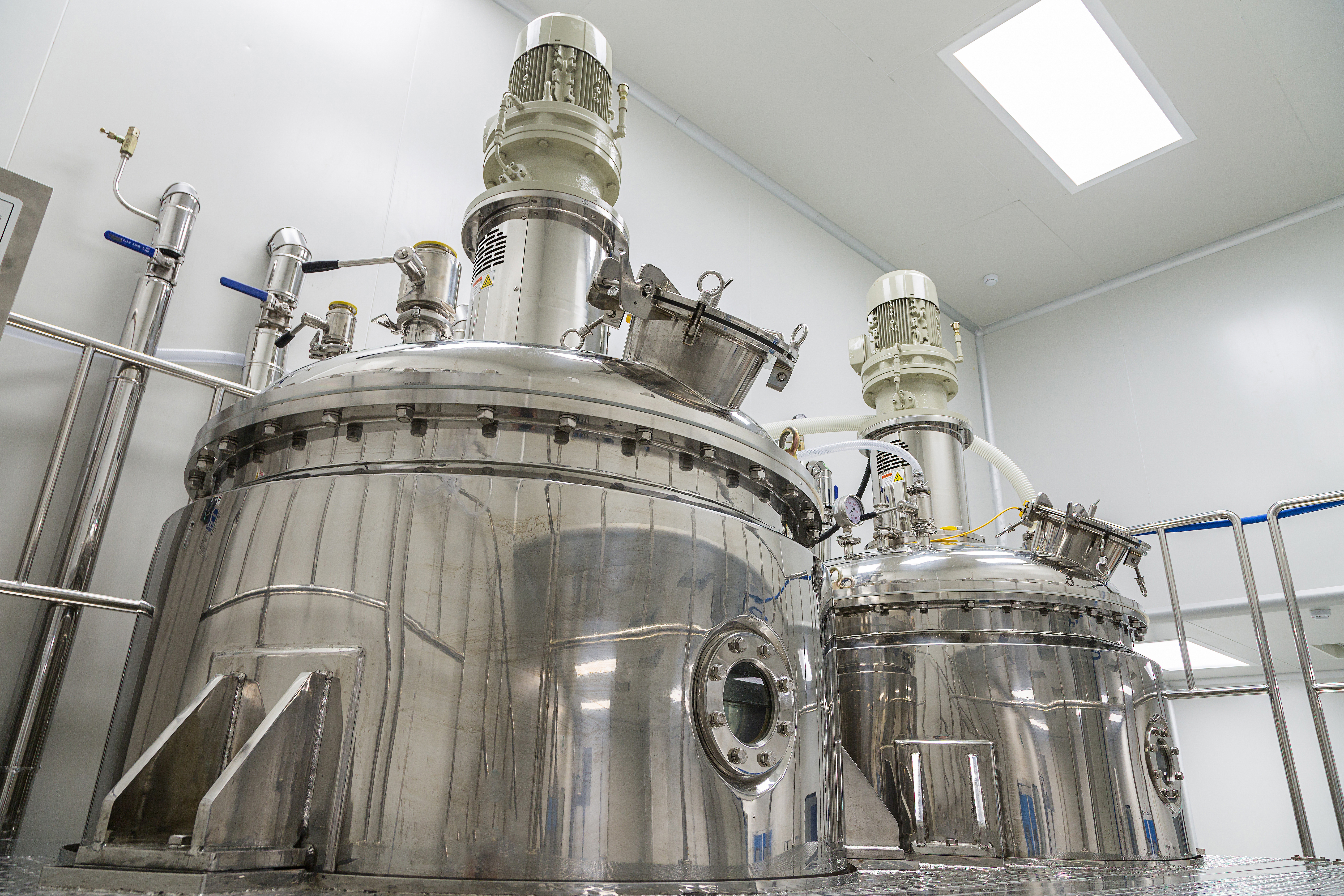 Industrial Chemical Reactor